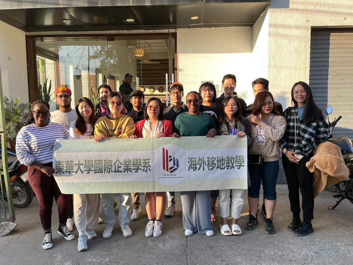 Group photo; the overseas visiting students of the Dept. of International Business, and Information Management, National Dong Hwa University.